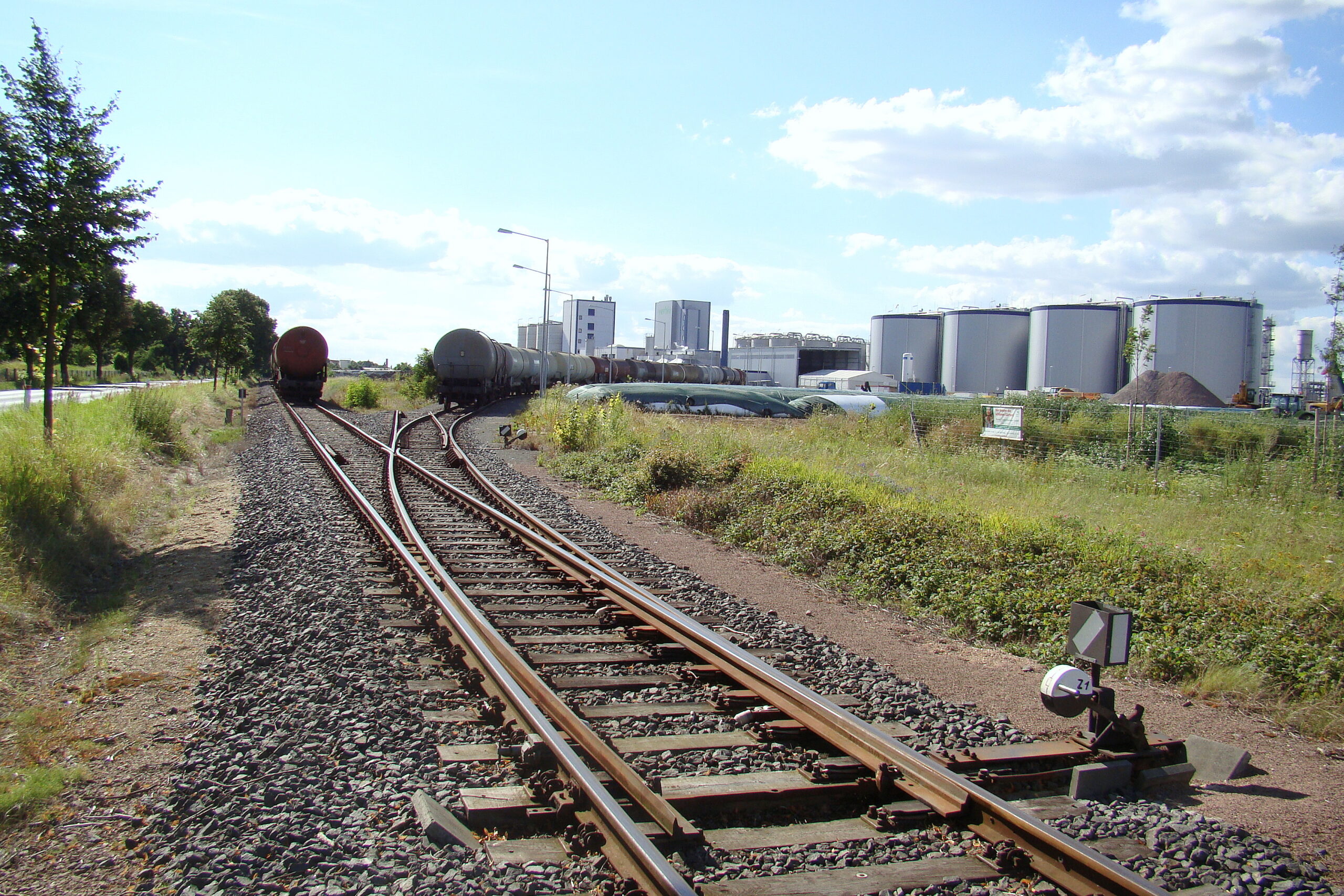 Rückenwind für die Schiene: Von der Saftbahn profitieren – auch in Aken (Elbe)